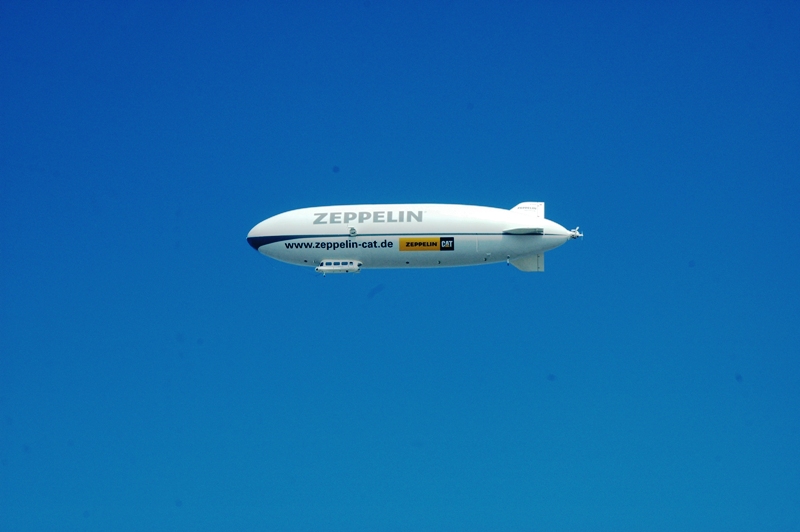 Zeppelin über die BAUMA in München (2010)