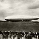 Zepplin landet in Frankfurt/Rebstock