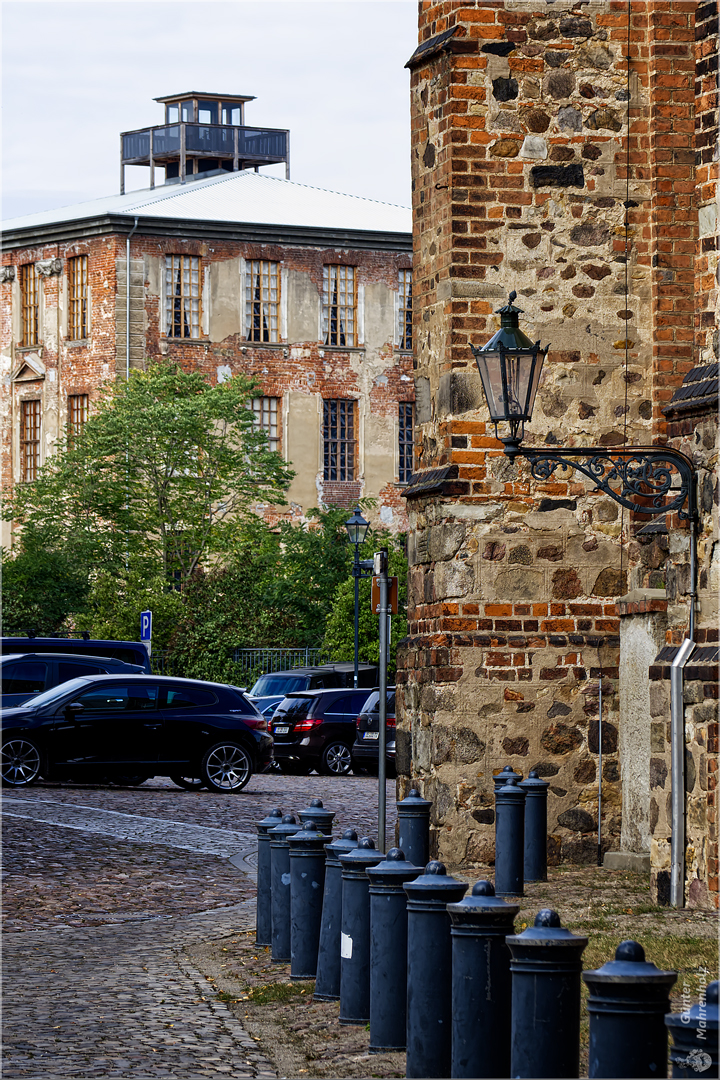 Zerbst: Durchblick zur Schlossruine