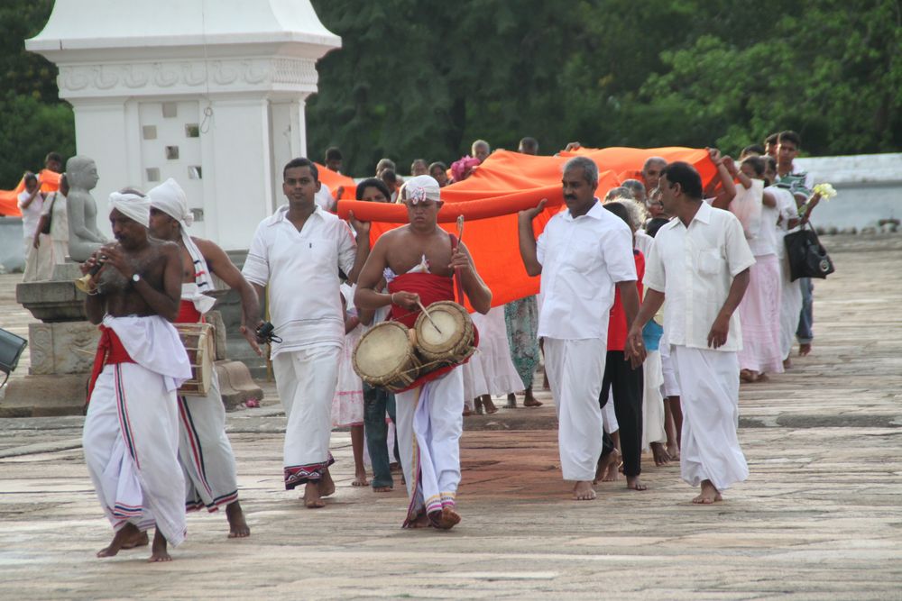 Zeremonie am Tempel 1 Sri Lanka