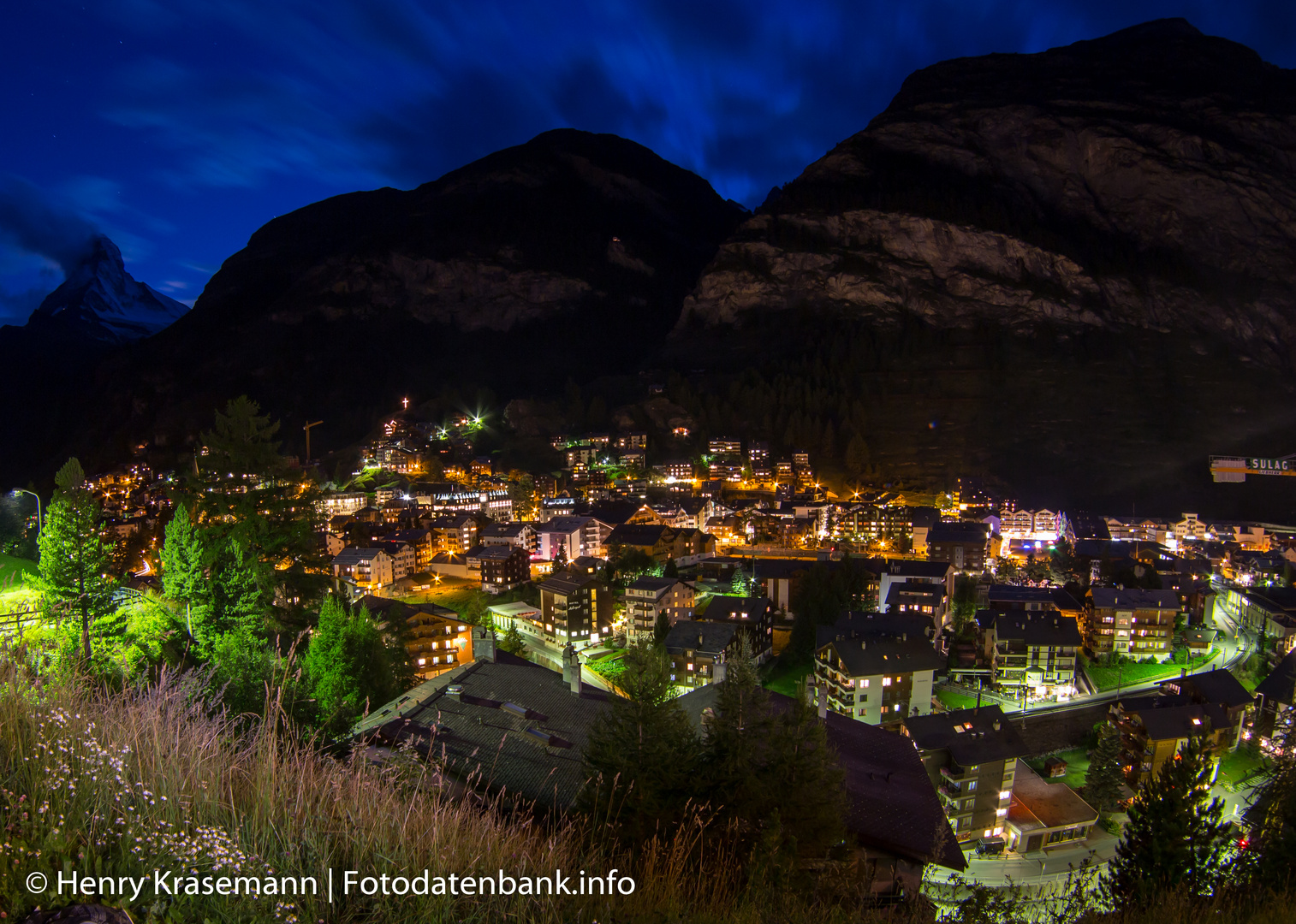 Zermatt und Matterhorn bei Nacht