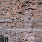 Zerschossene Mauer aus Warschauer Ghetto ,hier grenzte eine Mauer an