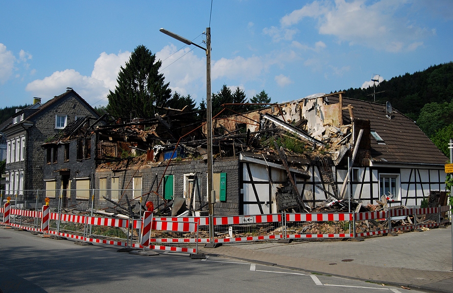 Zerstörtes altbergisches Haus II