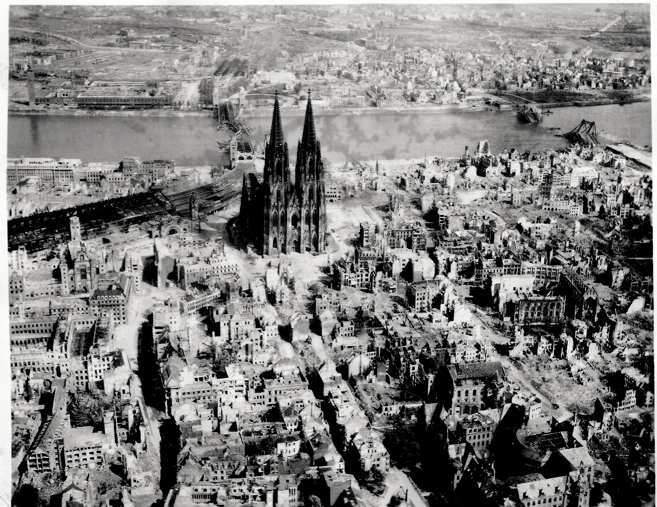 Zerstörung 1945