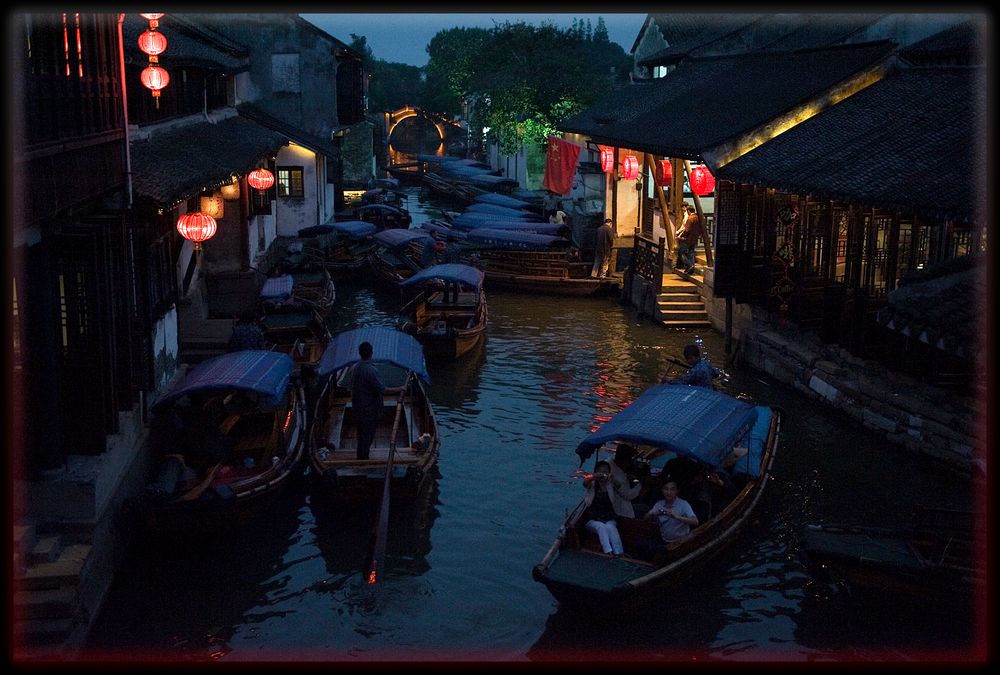 Zhouzhuang, bousculade nocturne sur le canal