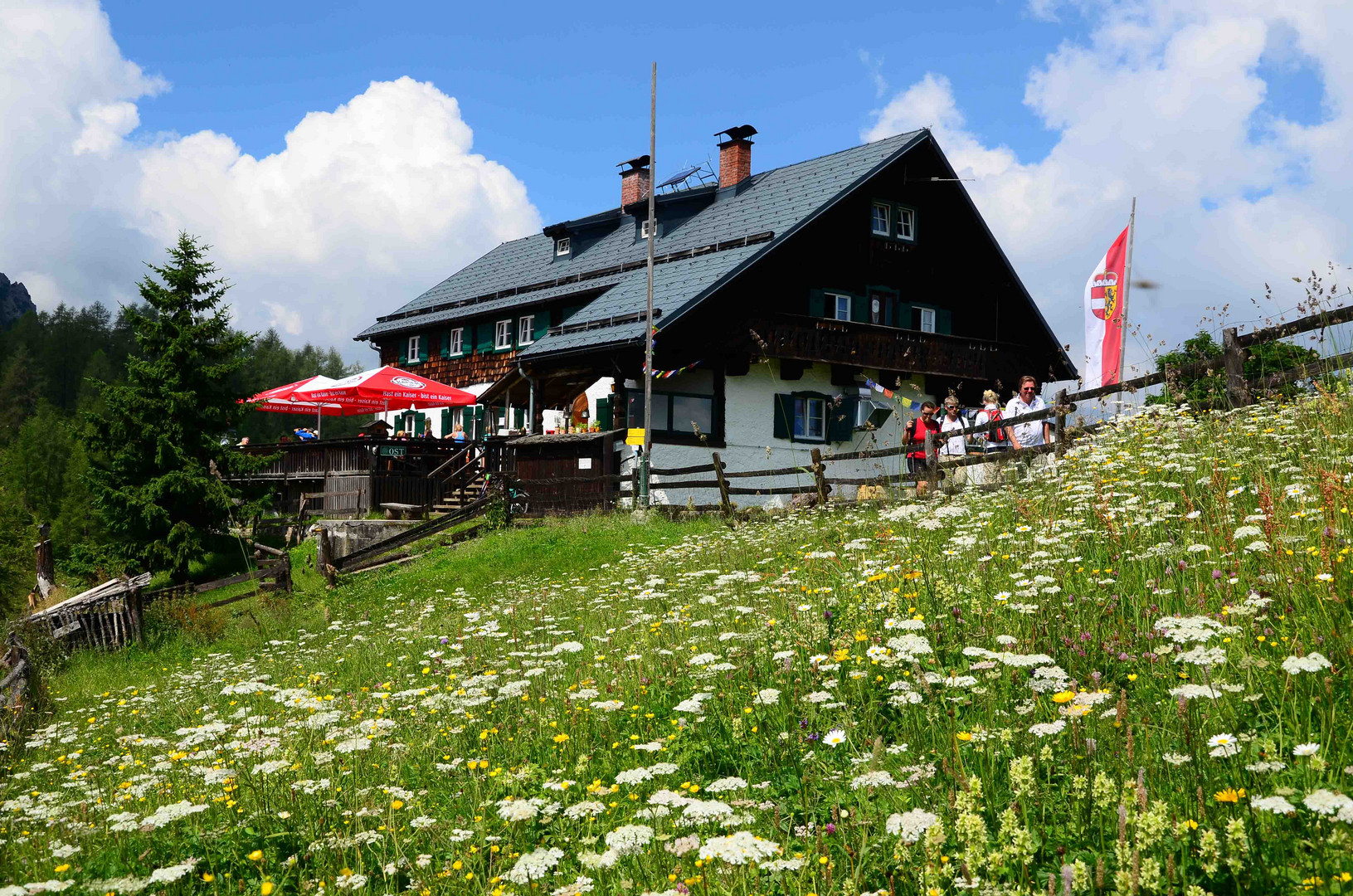 Ziel erreicht - die Ostpreussenhütte in Werfen