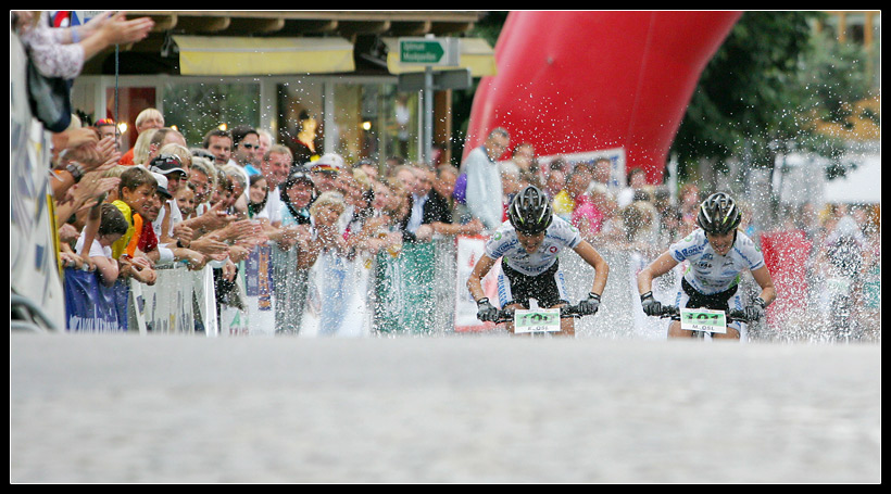 Zielsprint durchs Wasser