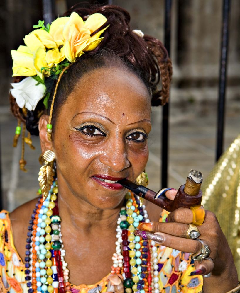 Zigarrenverkäuferin in Havanna