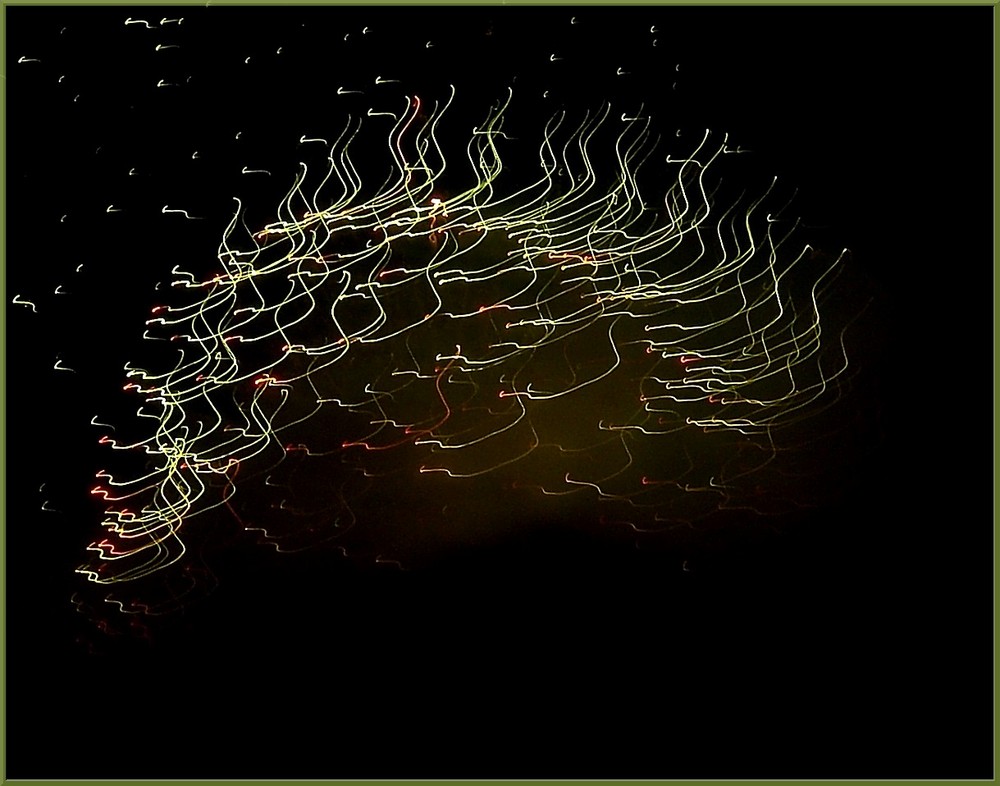 Pourquoi Je Vois Des Zig-zag Lumineux zigzag lumineux - Image & Photo de fredique de Concours Photos de nuit