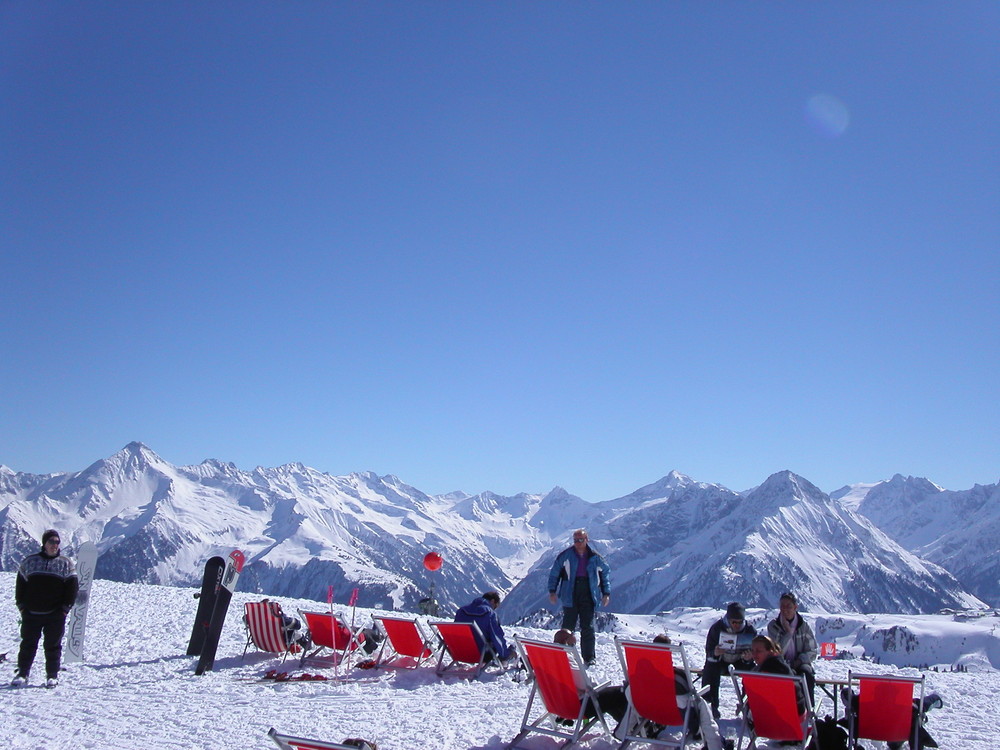 Zillertaler Alpen vom Finkenberg aus fotografiert