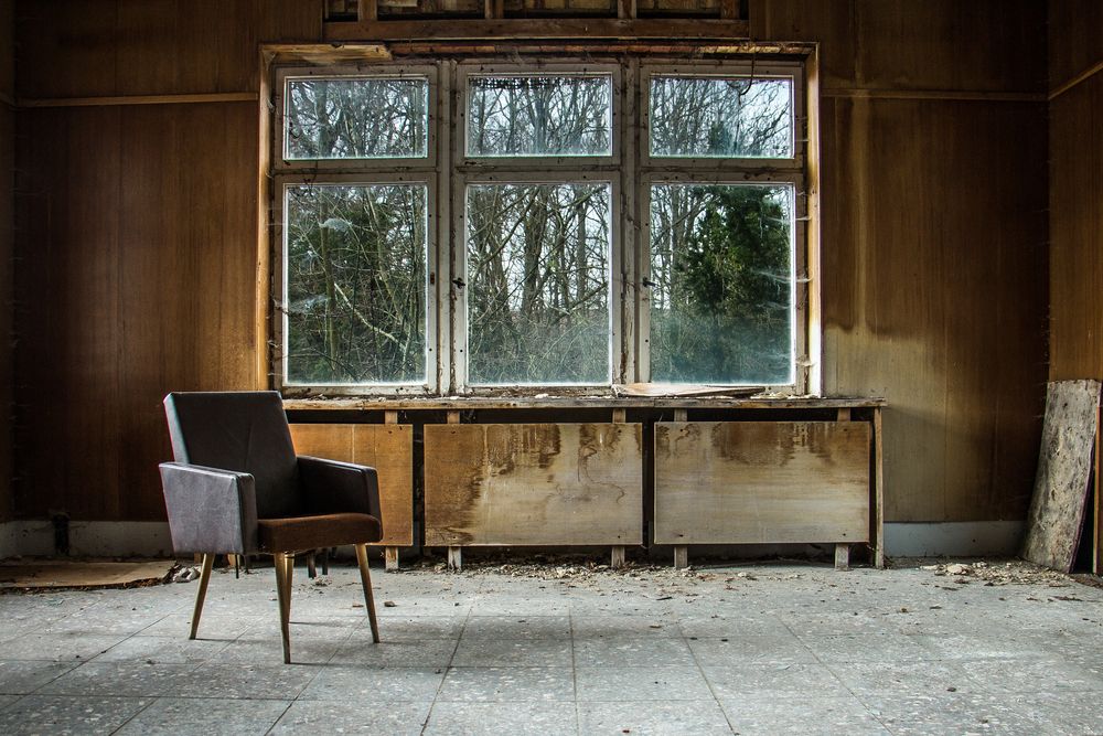 Zimmer-mit-Stuhl Foto & Bild | architektur, deutschland, europe Bilder