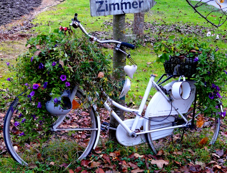 Zimmer... Werbung für "Vogelsang" in Weichering