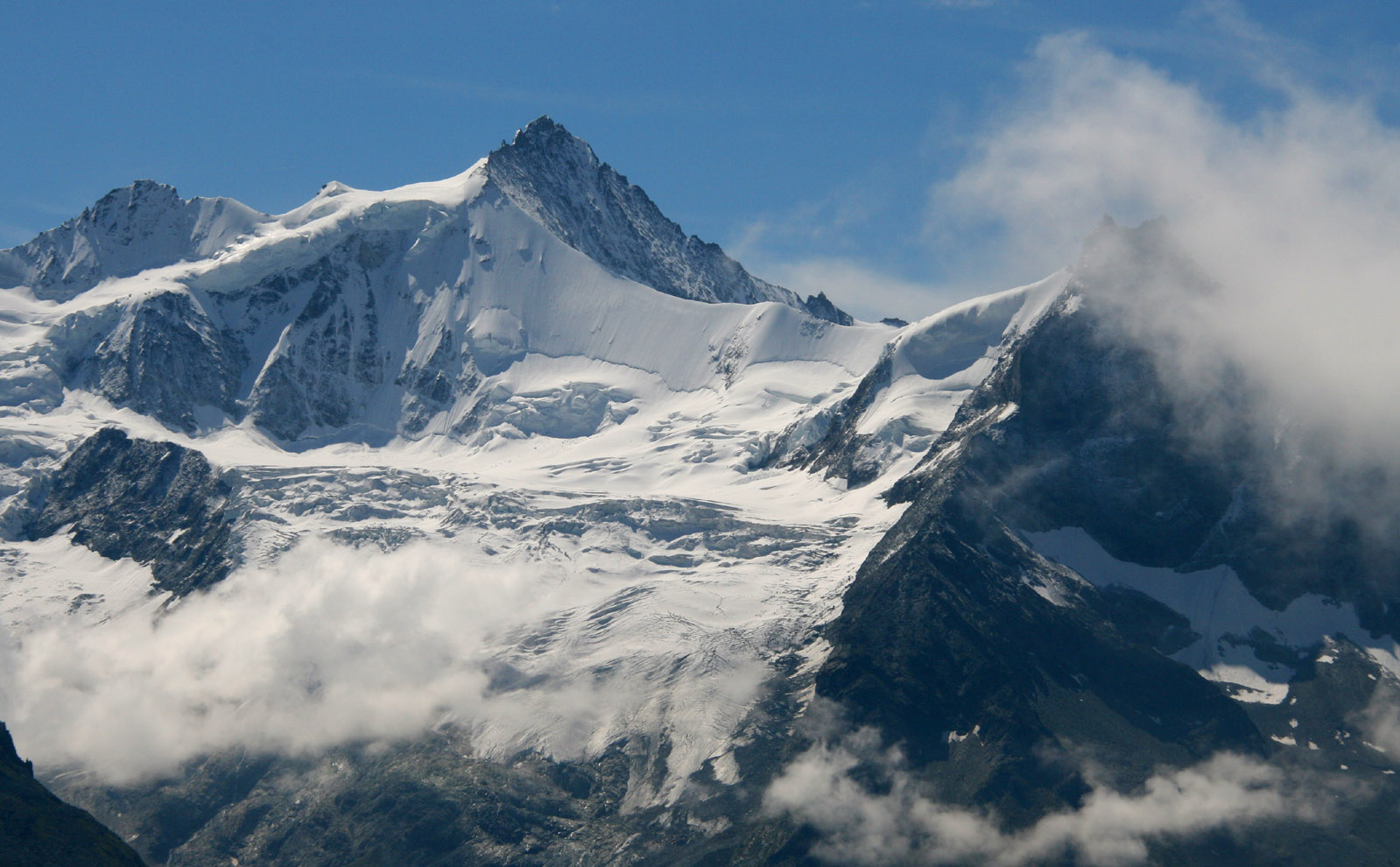 Zinalrothorn und Glacier de Moming