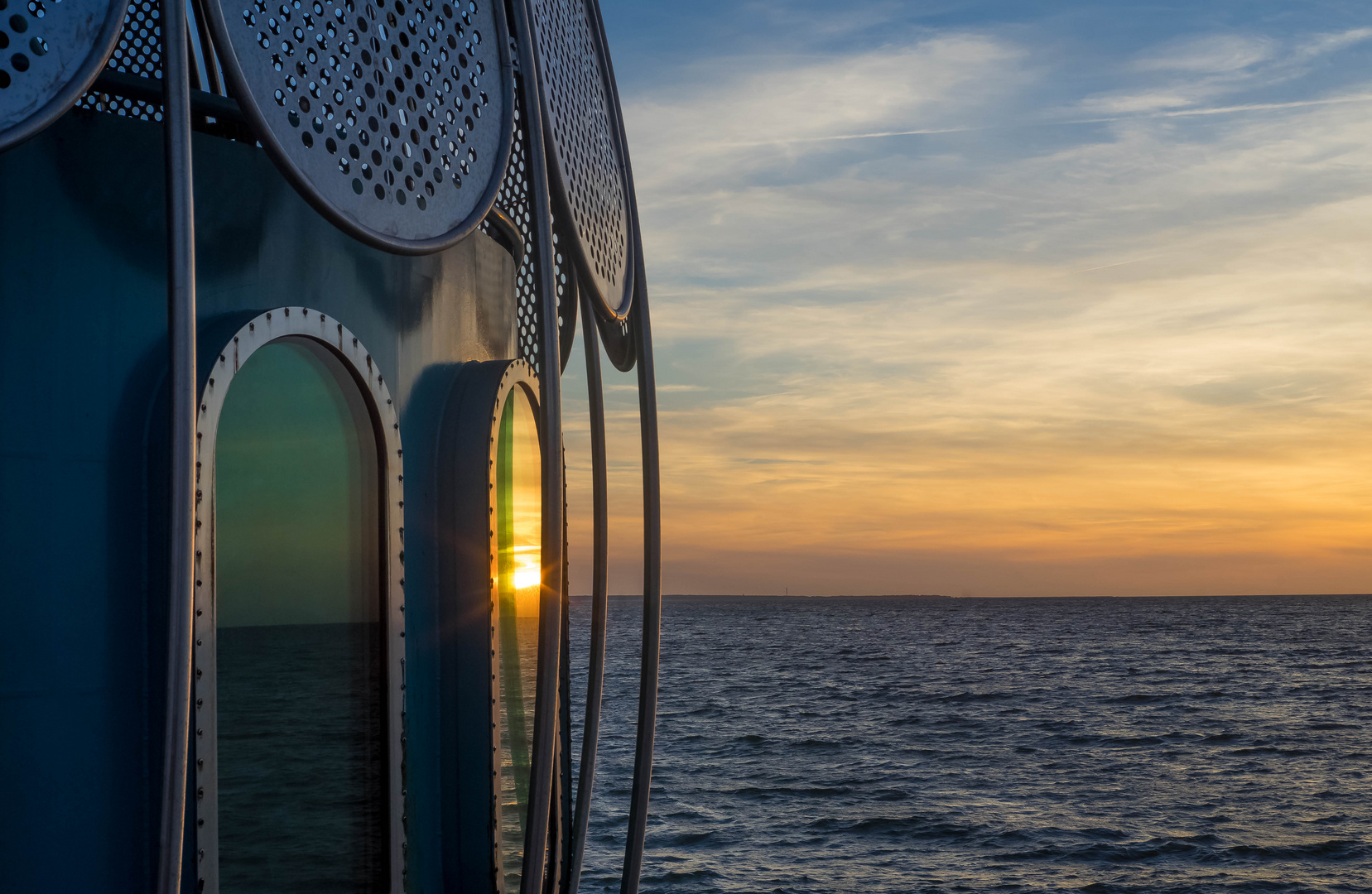 Zingster Tauchglocke im Sonnenuntergang Mai 2017