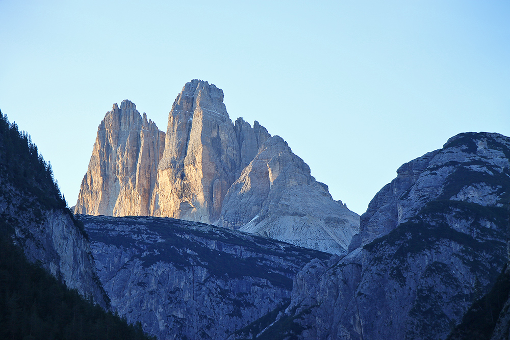 Zinnenblick bei der Anfahrt von Toblach aus