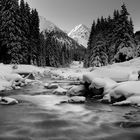 Zirmbach im Sellrain mit Gaißkogel im Hintergrund.