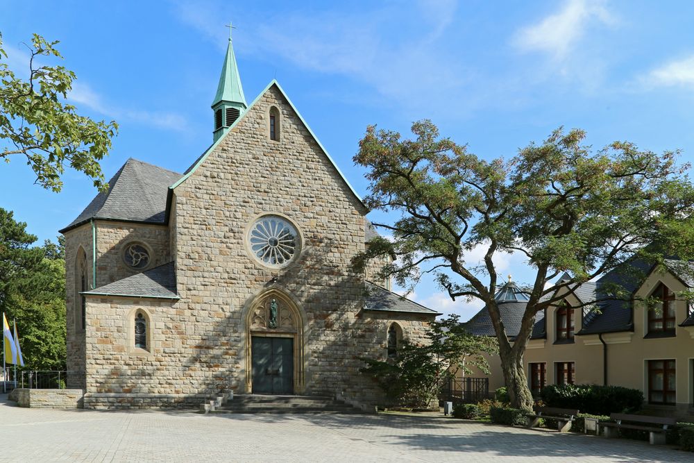 Zisterzenserkloster in Bochum- Stiepel Foto & Bild | kloster, architektur, nrw Bilder auf ...