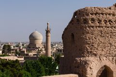 Zitadelle, Moschee und Minarett von Meybod