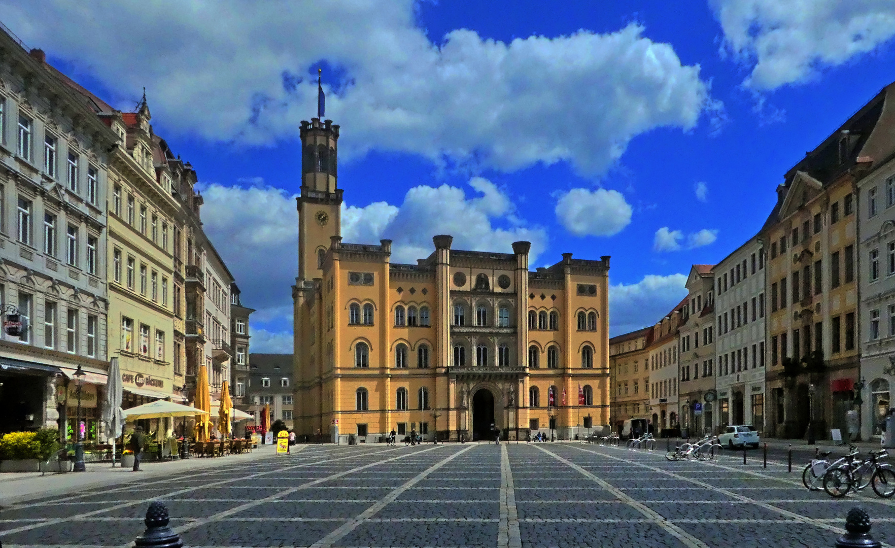 Zittau - Rathaus mit Marktplatz