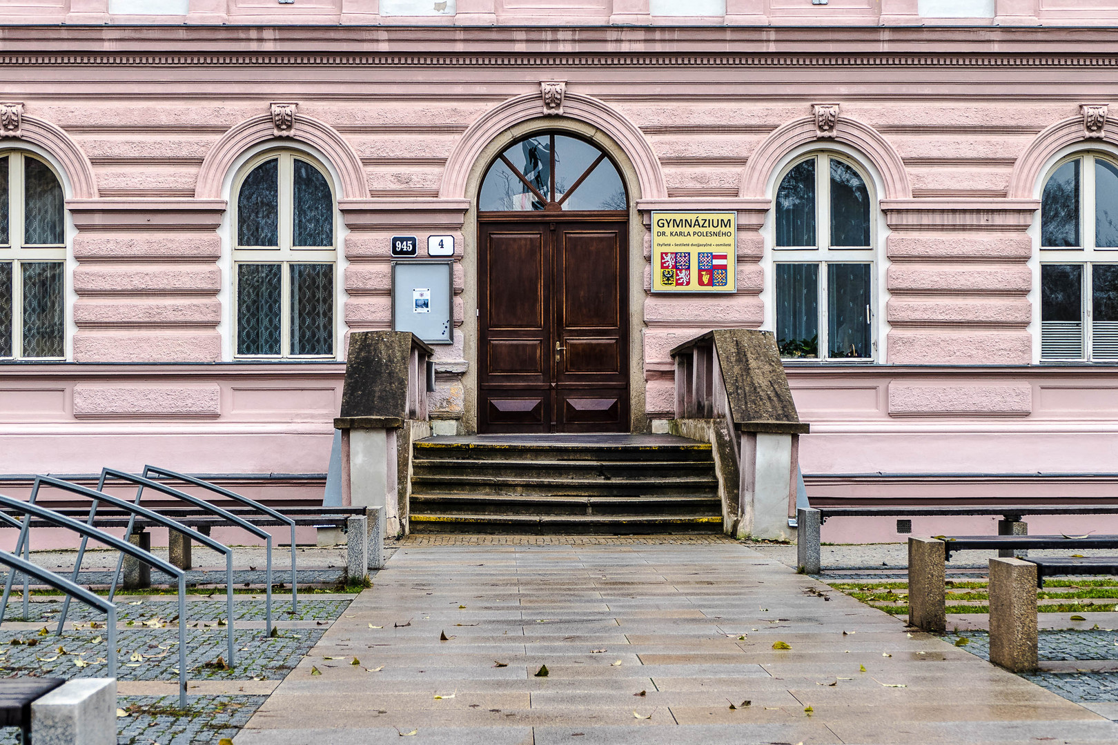 Znaim (11) Gymnasium