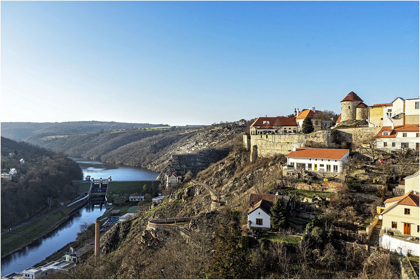 Znaim - Stausee und Stadtmauer