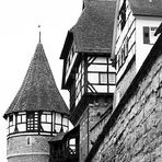 Zollernschloss mit Stadtmauer s/w