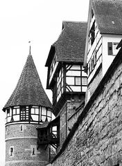 Zollernschloss mit Stadtmauer s/w