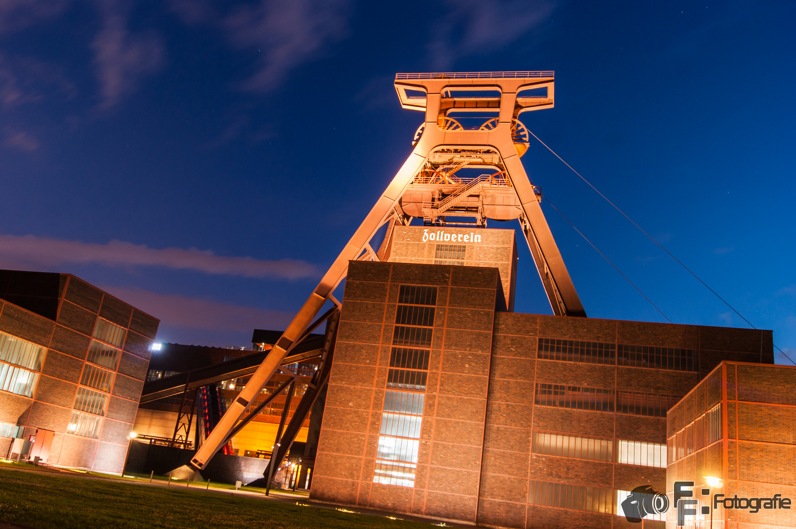 Zollverein bei Nacht