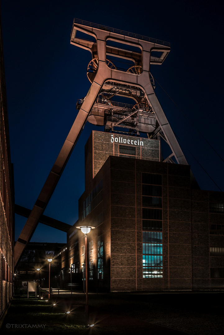  Zollverein bei Nacht