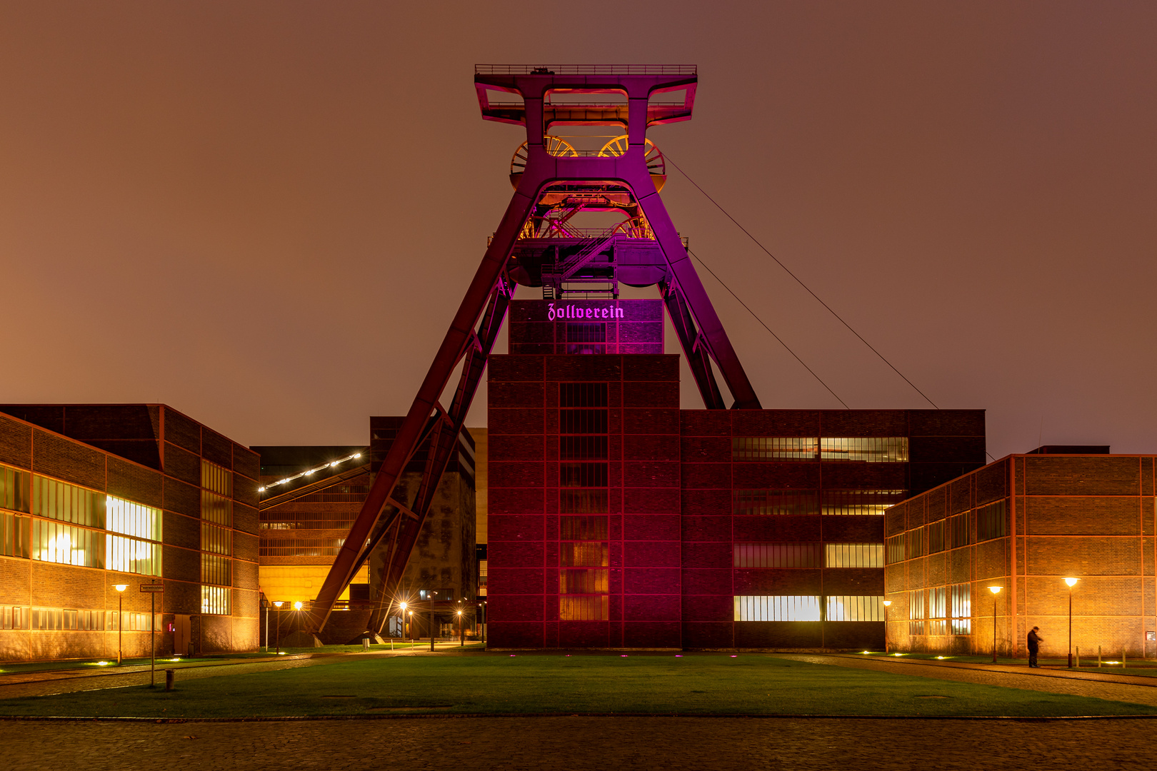 Zollverein in lila