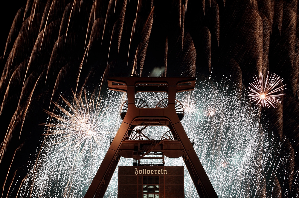 Zollverein leuchtet