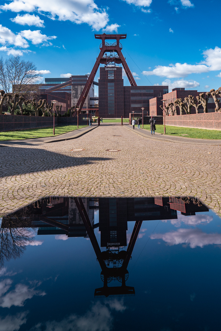 Zollverein mit einer Spiegelung