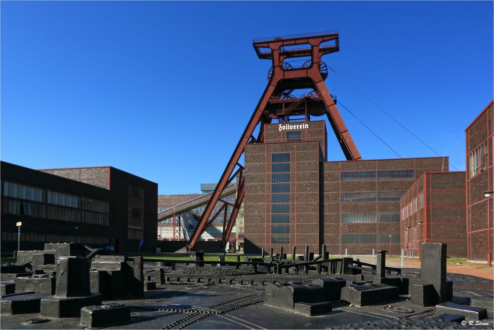 Zollverein - Original und Modell