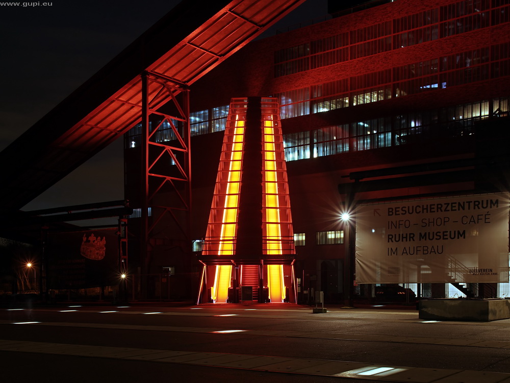 Zollverein - Rolltreppe zum Ruhrmuseum