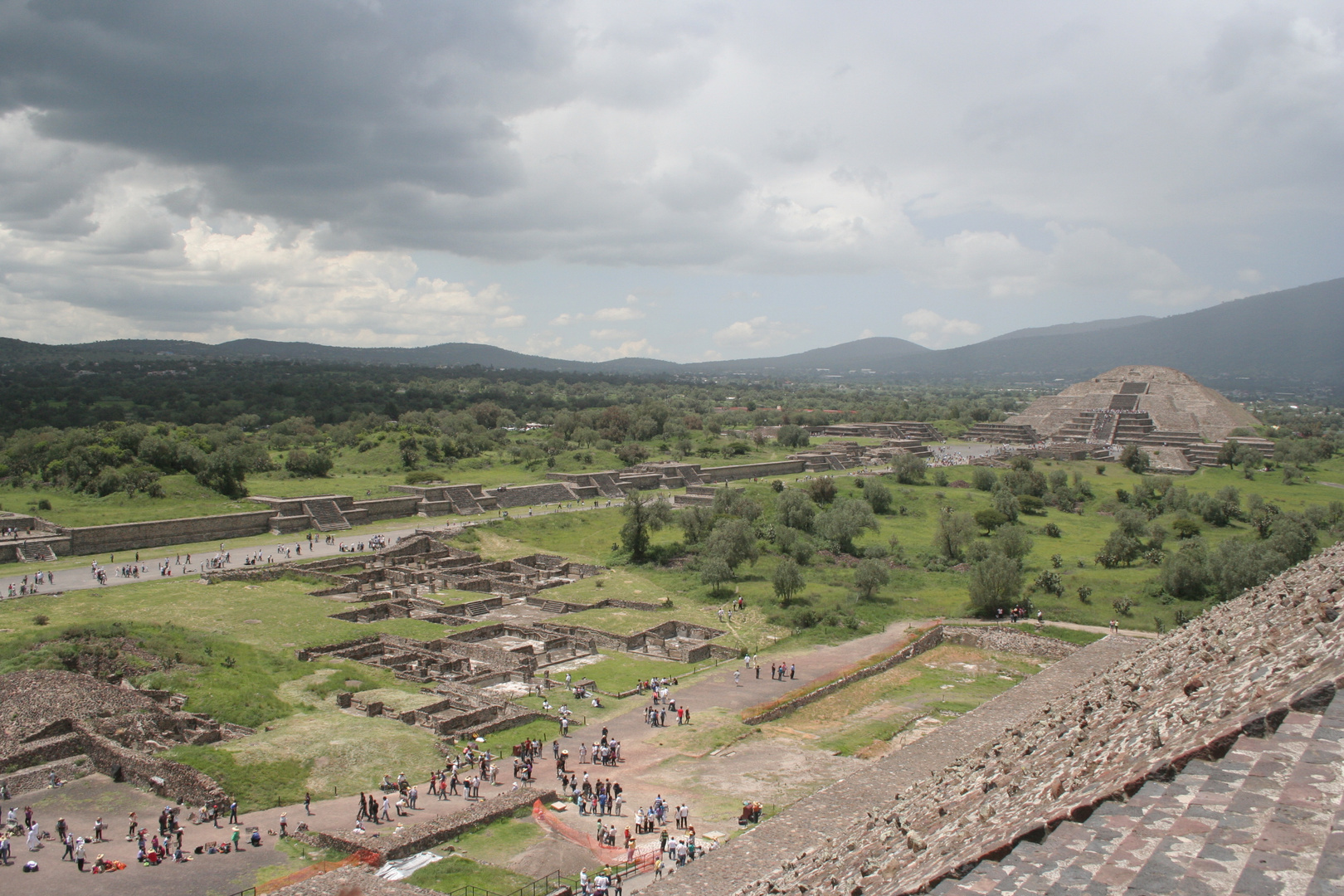 ZONA ARQUEOLOGICA DE TEOTIHUACAN MEX.