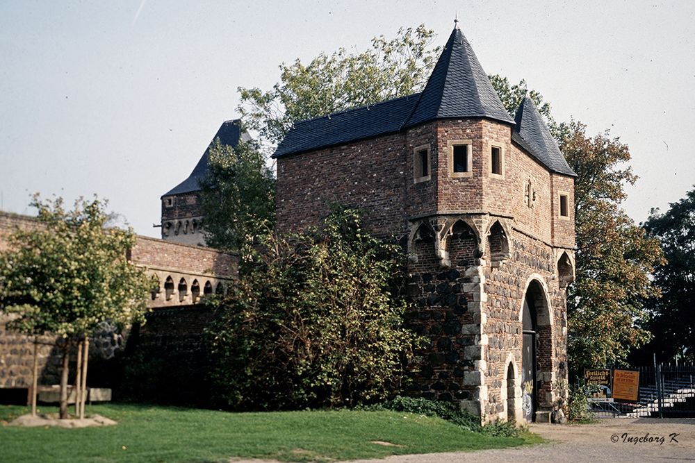 Zons - Festungstoreingang