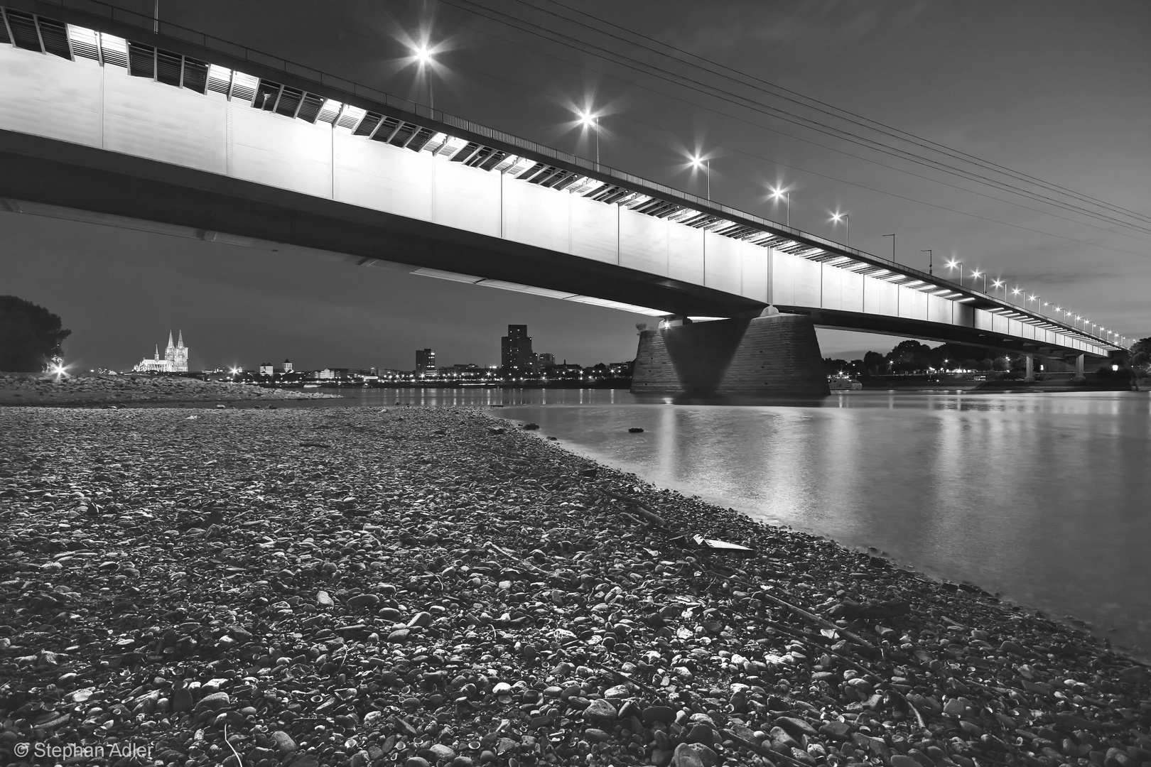 Zoobrücke bei Nacht