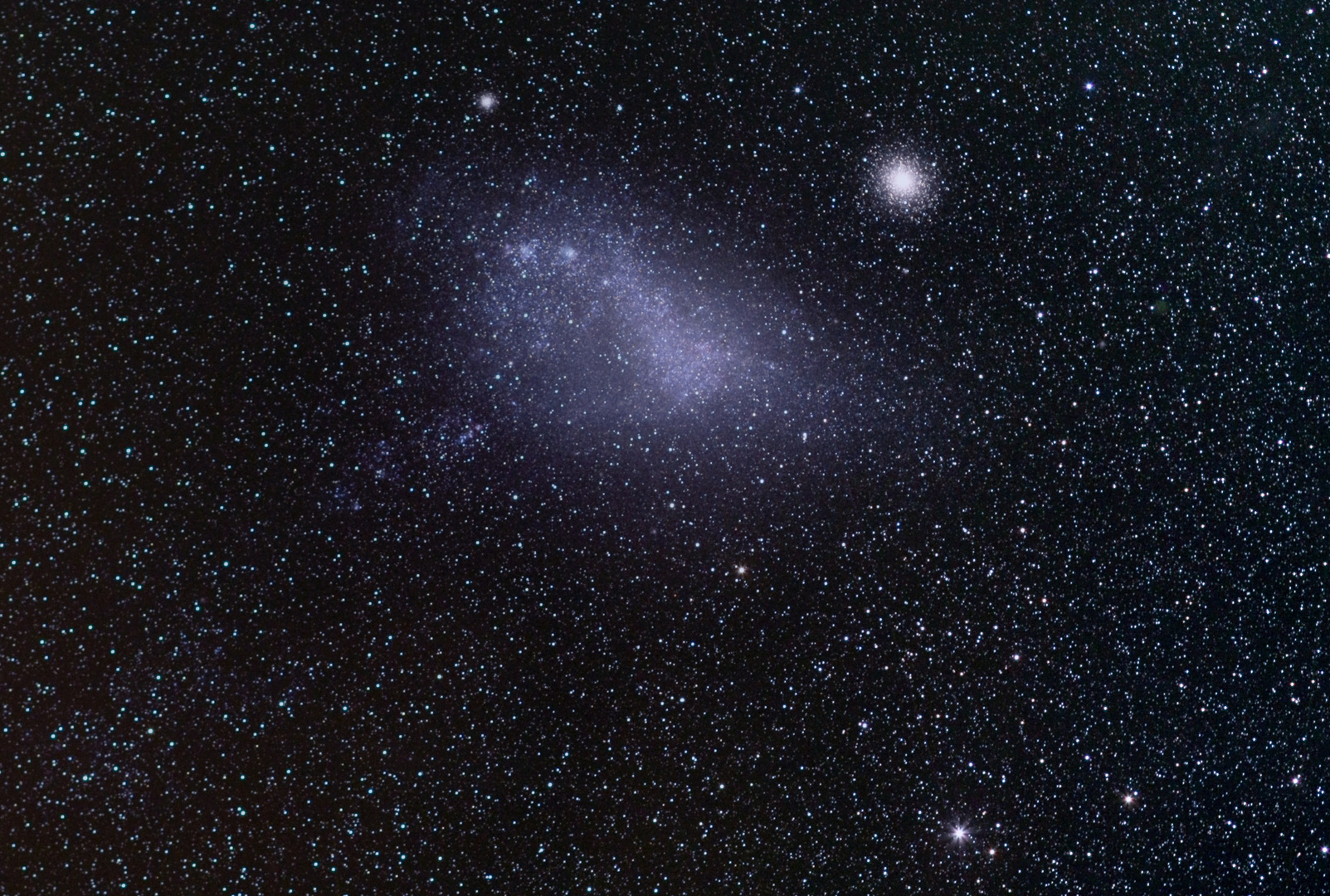 Zoom in die Kleine Magellan'sche Wolke: Brennweite 100mm