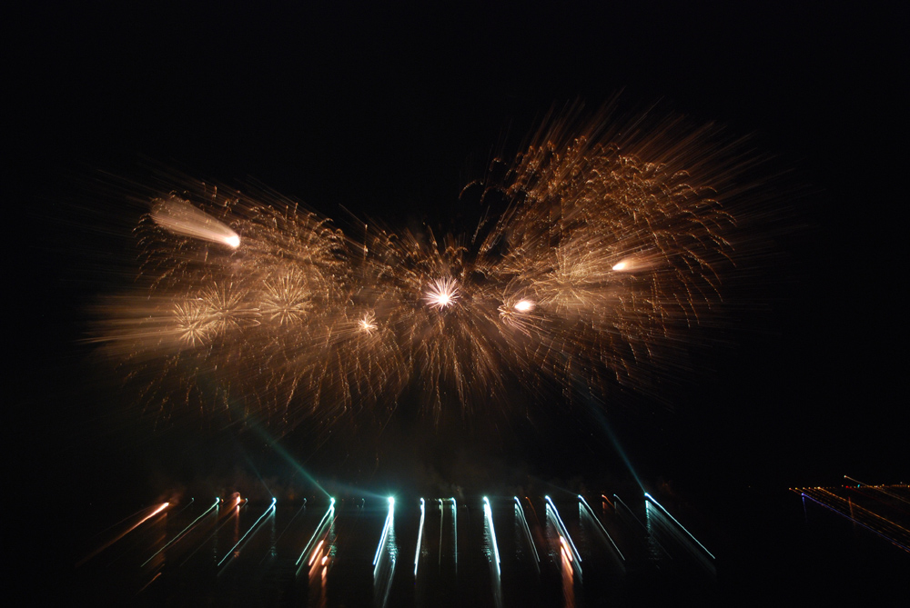 zooming feu d'artifice Brest 2008