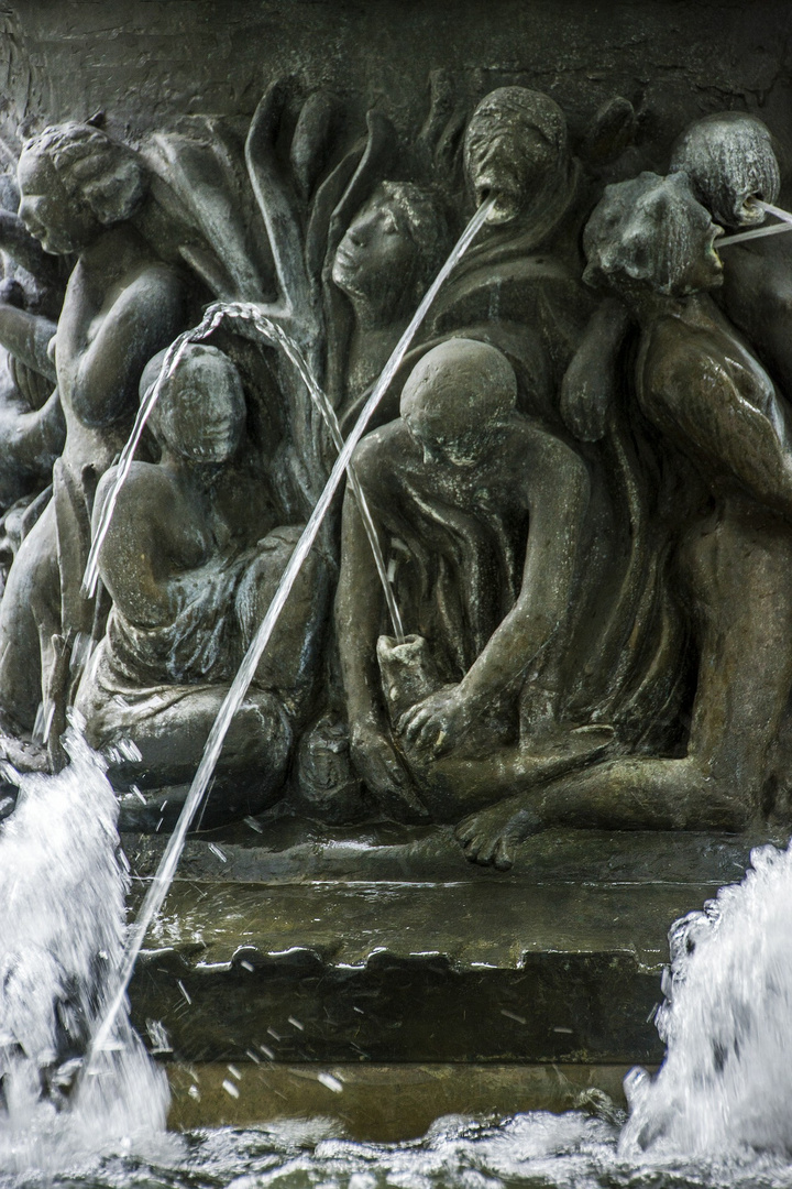 Zschokke-Brunnen Detail-01