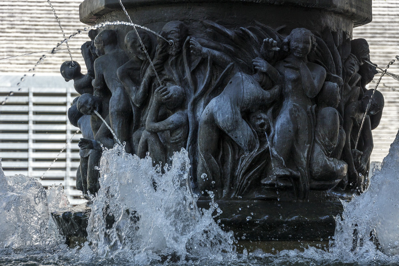 Zschokke-Brunnen Detail 03