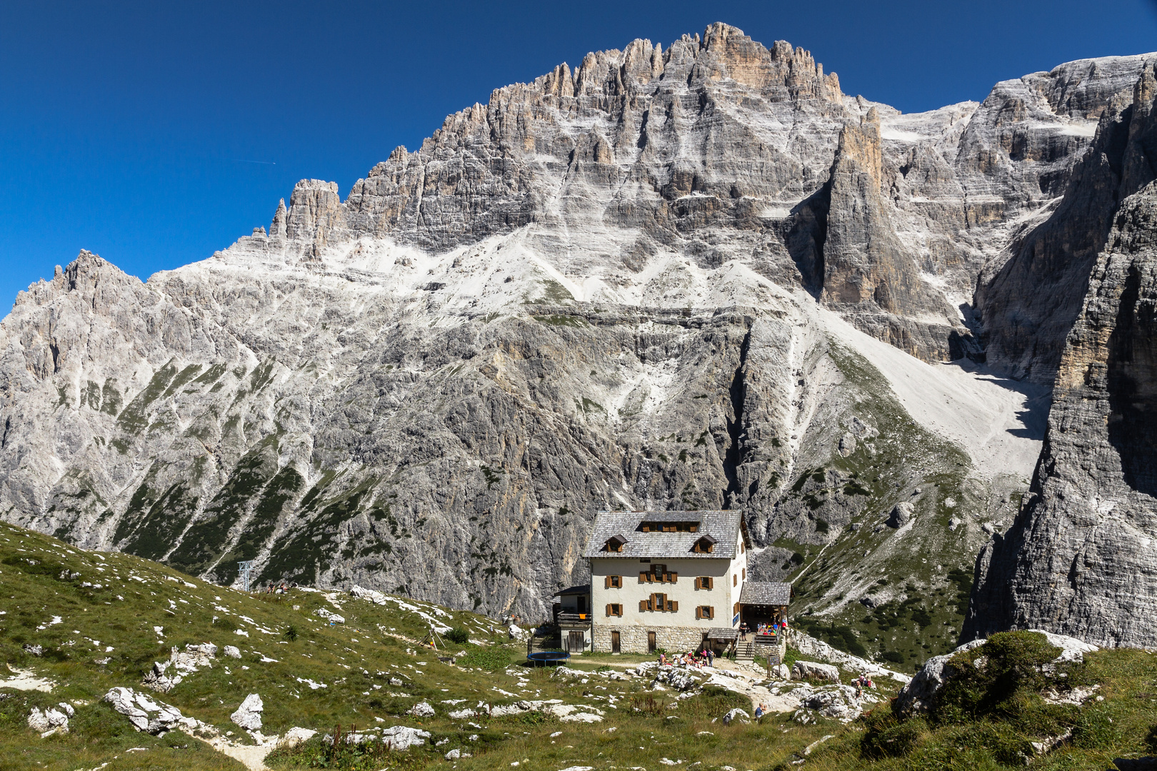 Zsigmondy-Hütte mit Elfer