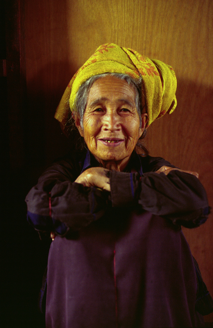 Zu Besuch bei einer Tabakbäuerin bei Nyaung Shwe (Inle Lake)