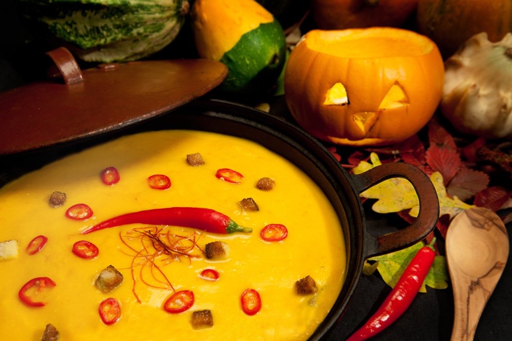 zu Halloween: Kürbis-Chilli-Süppchen