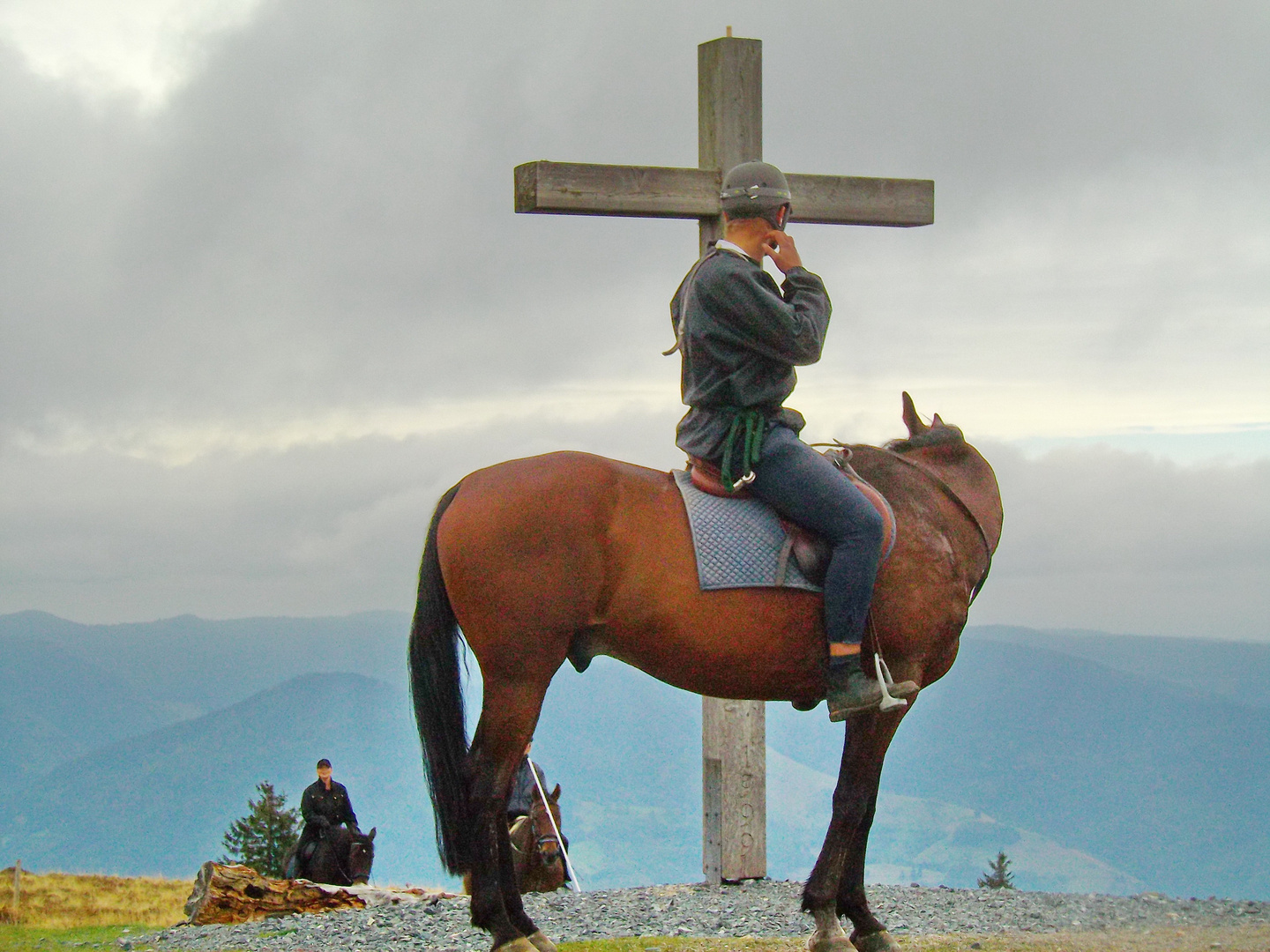 Zu Pferd ans Gipfelkreuz des Belchen (Hochschwarzwald 1415 m ü.d.M.)