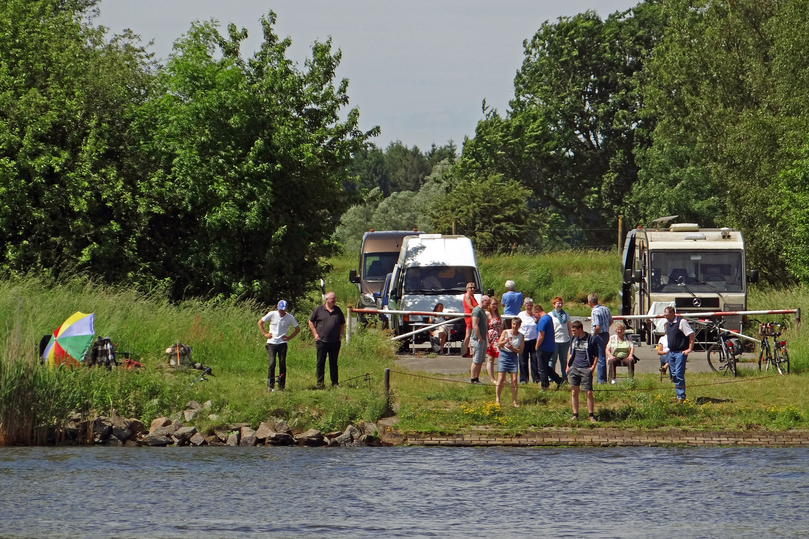 zu Pfingsten am Nord-Ostsee-Kanal