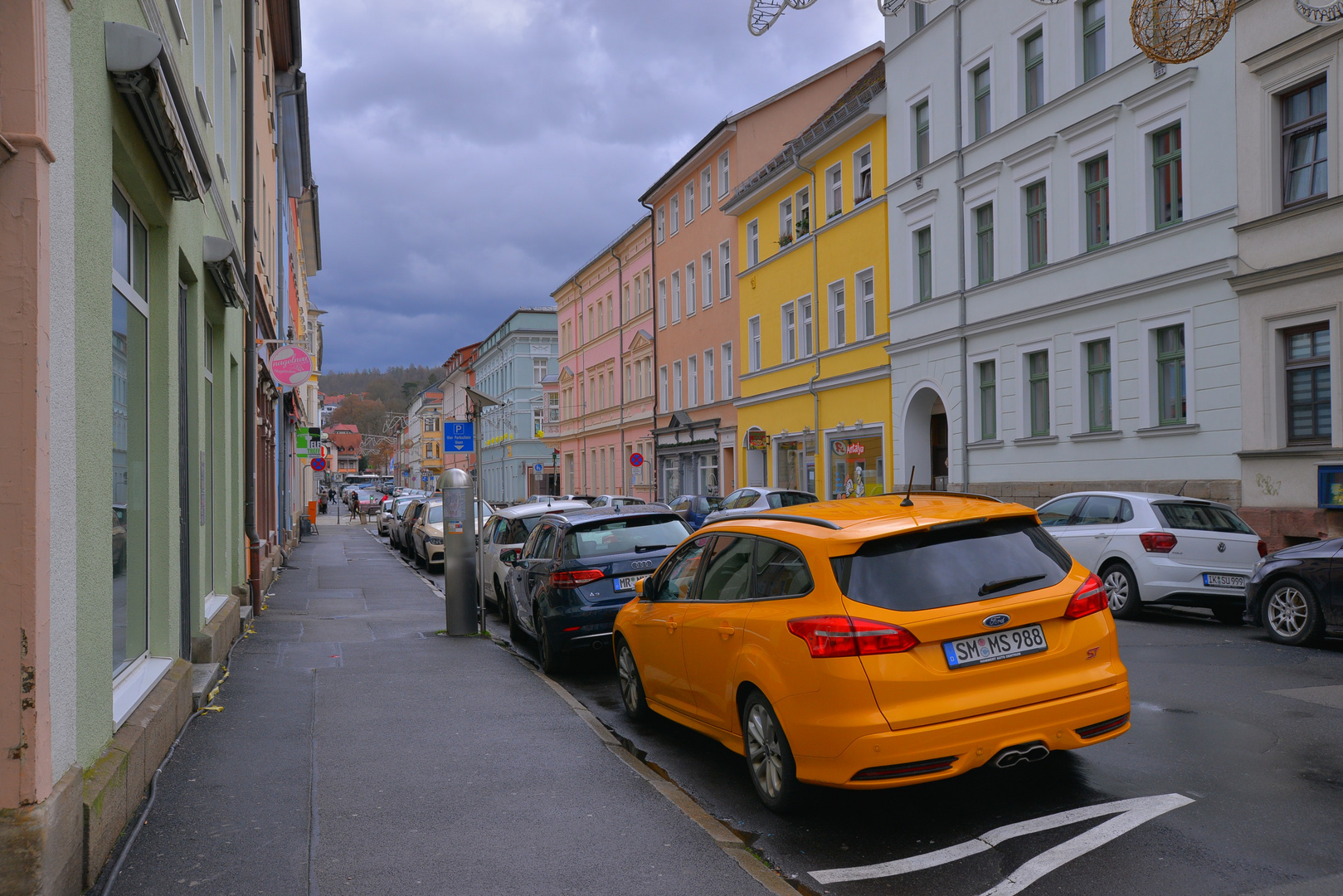 zu Silvester in Meiningen: das schöne gelbe Auto