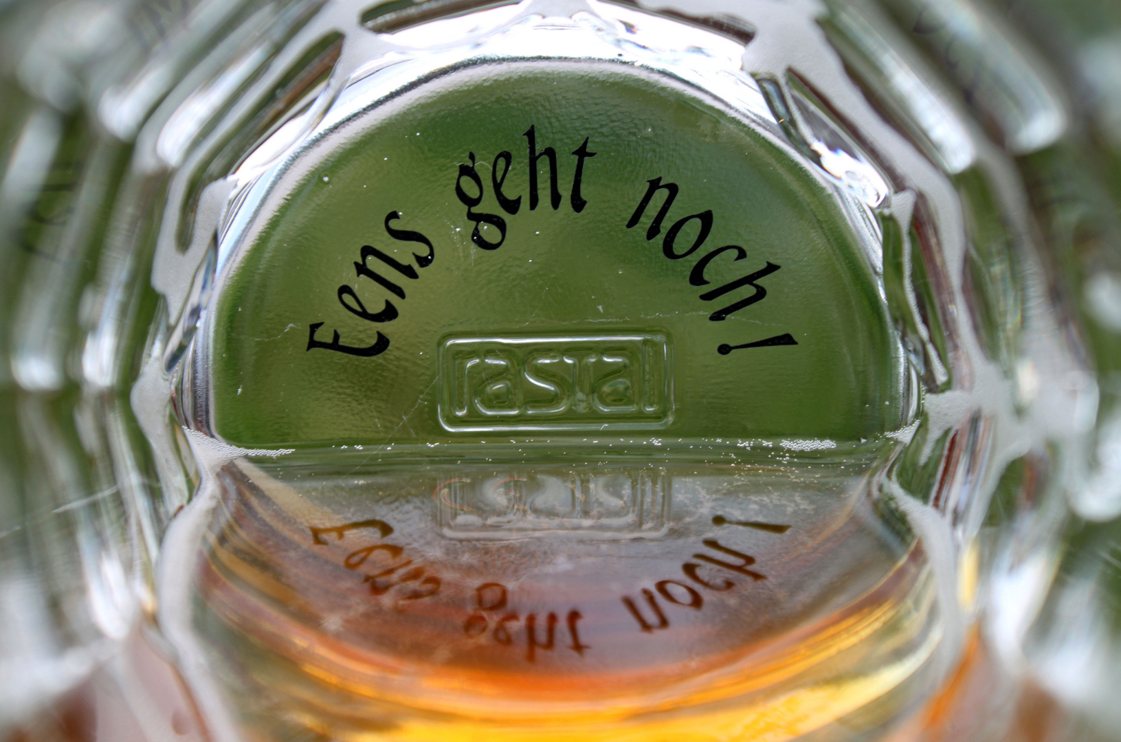 Zu tief in´s Glas geblickt ...