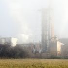 Zuckerfabrik   im   Nebel