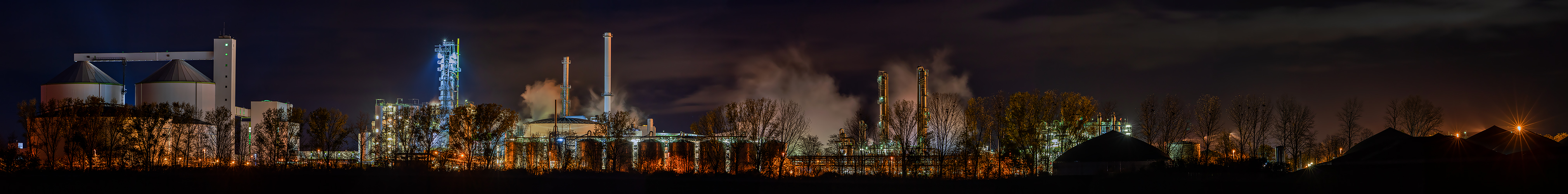 ZuckerfabrikKleinWanzlebenvonhintenPanorama...